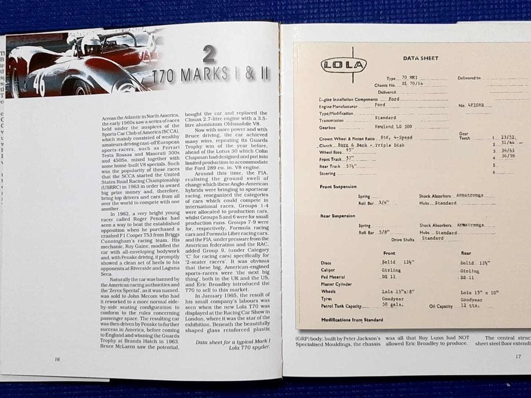 洋書 LOLA T70　The Racing History & ~ 背割れあり