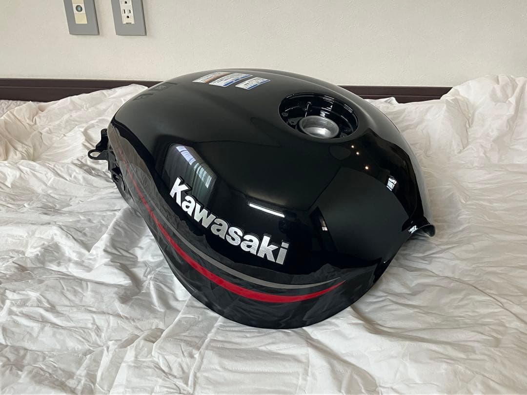 カワサキ Z900RS 純正タンク