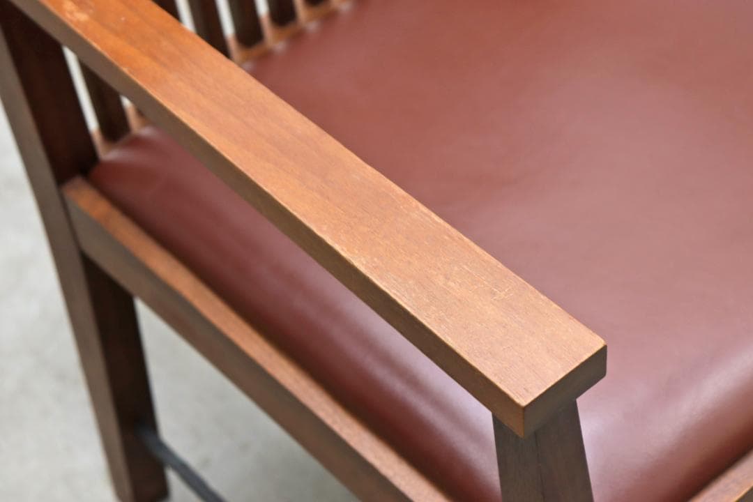 AREA エリア A-1-A 本革 ウォールナット アーム ダイニングチェア 1