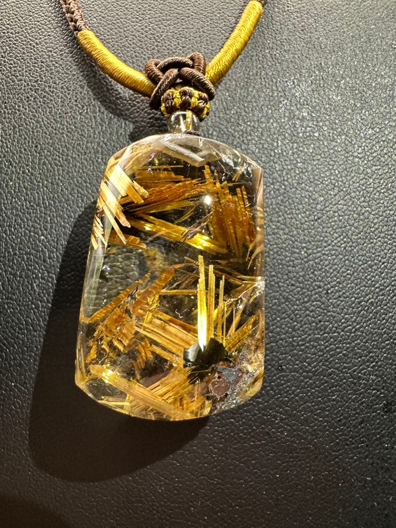 これは凄い！ルチルクォーツ ペンダントネックレス1月24日まで