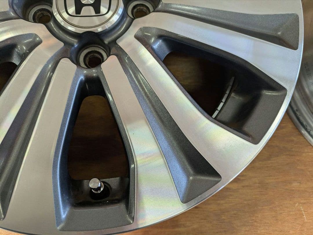 フリードスパイクGB３　アルミホイール 15インチその１