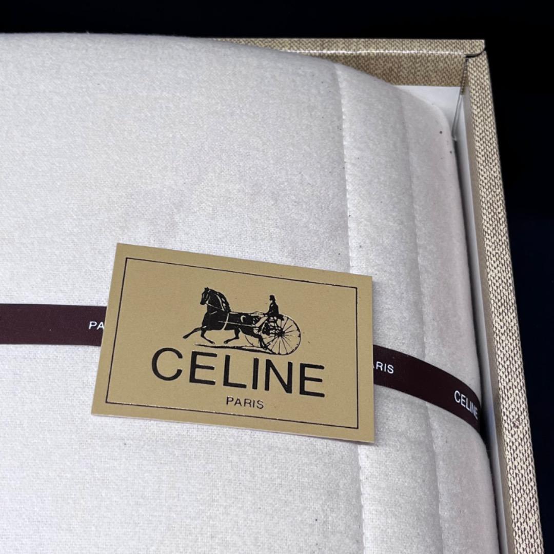 ▽※後右1046 未使用保管品 CELINE ウィンターケット 毛布 西川
