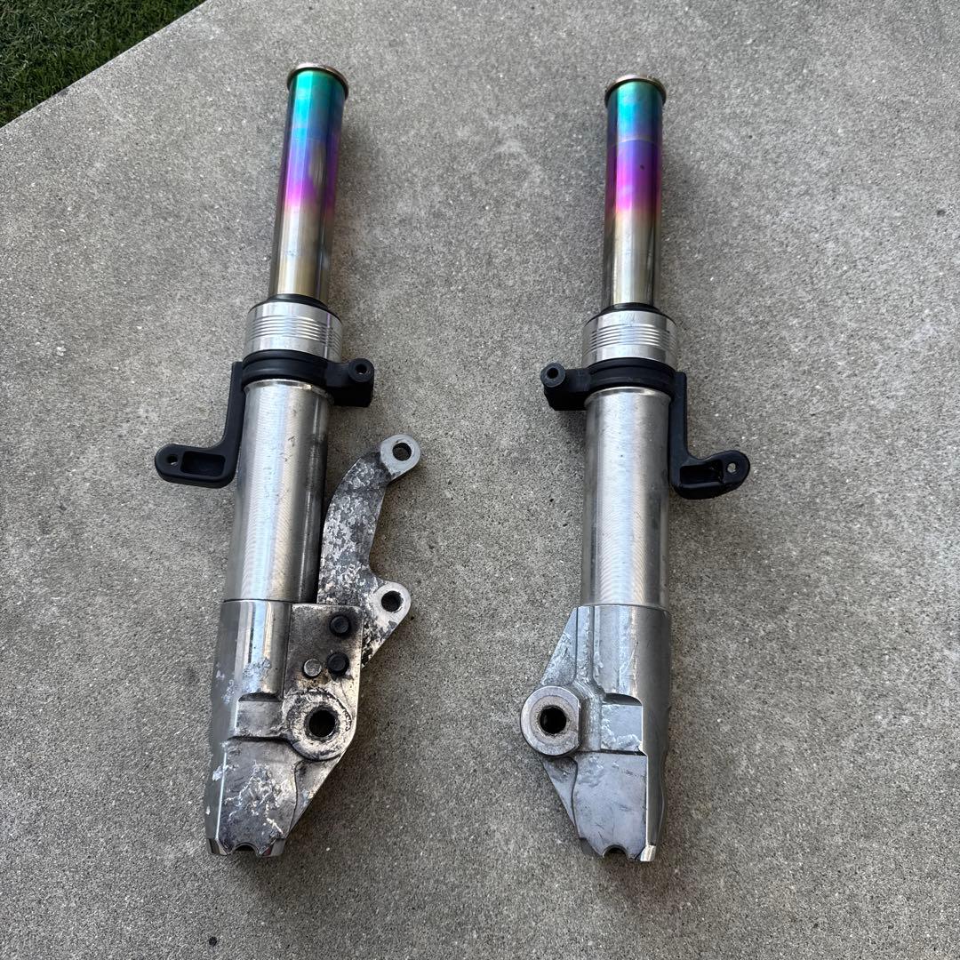 マジェスティ125用サスペンションフォーク メタリックグラデーション