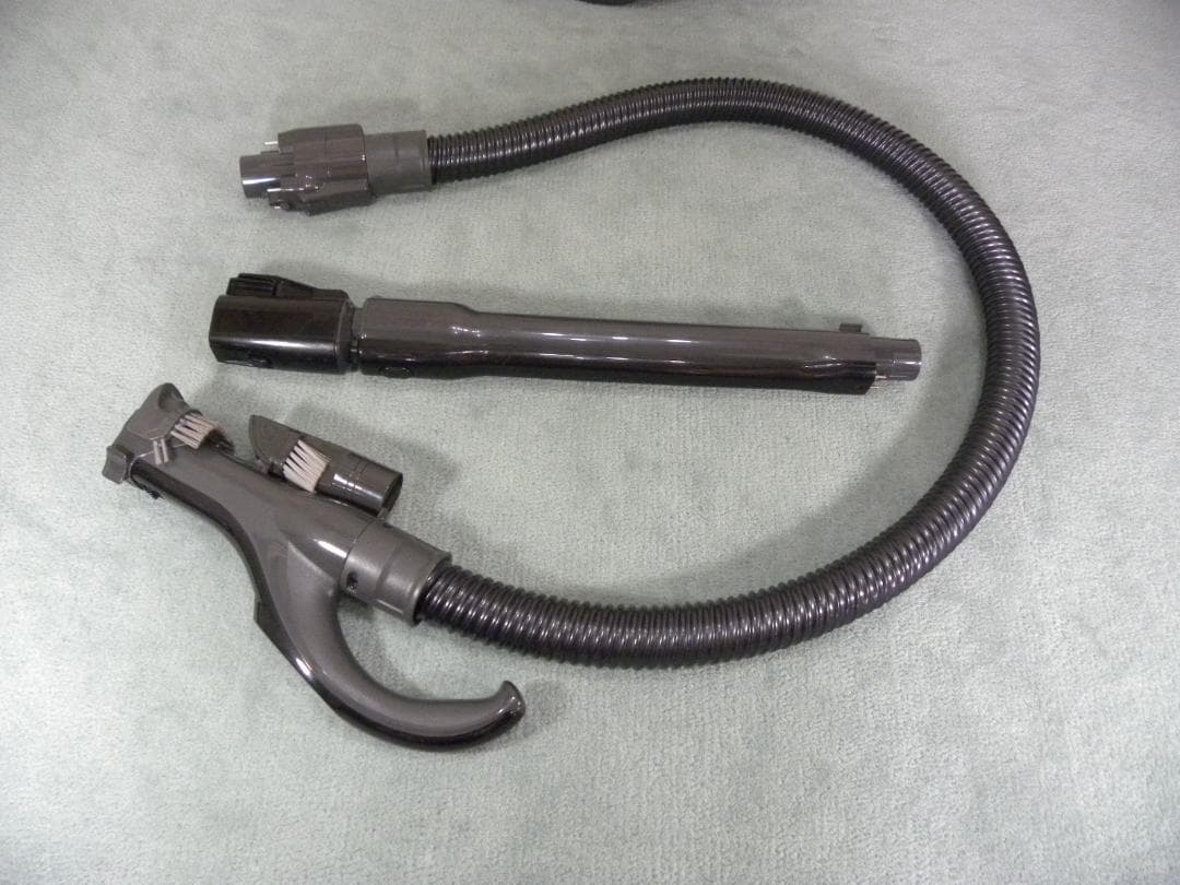 ③Panasonicサイクロン掃除機MC-SR41Kからまないブラシ