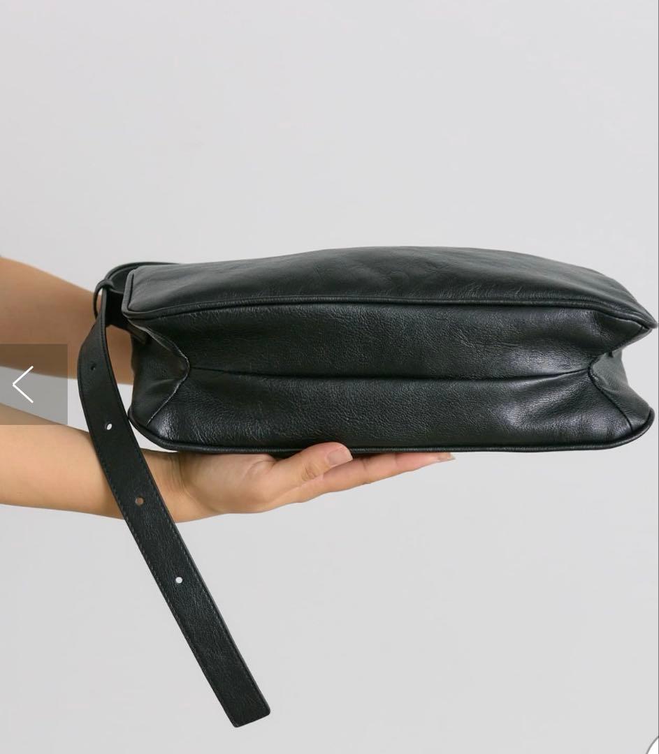 ear PAPILLONNERミニスワローマチショルダーバック 本革レザー