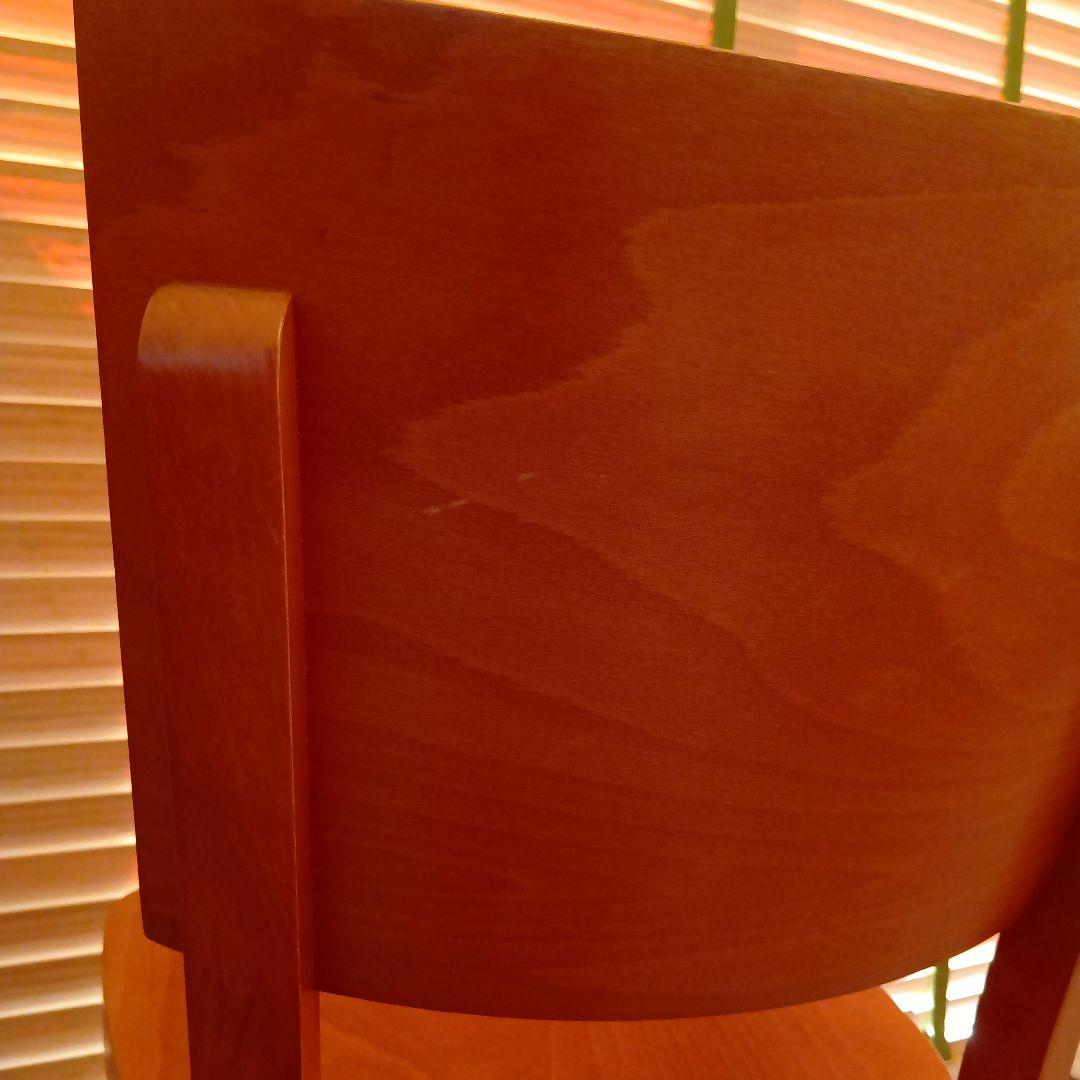 ウニコ　チェア