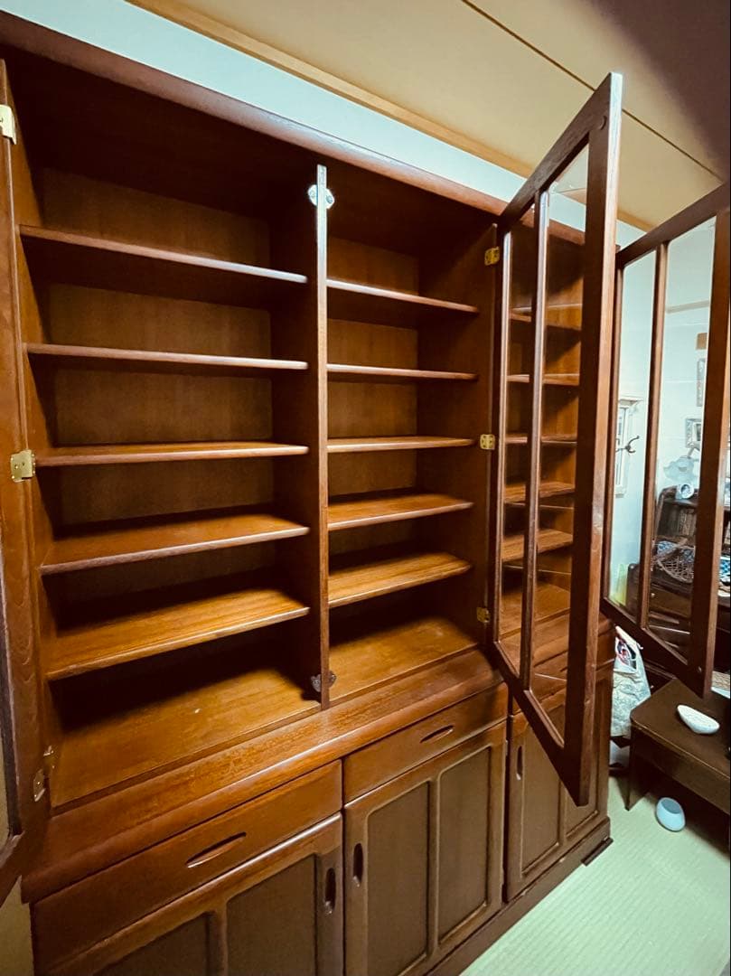 木製食器棚　ガラス扉付き キャビネット ブラウン