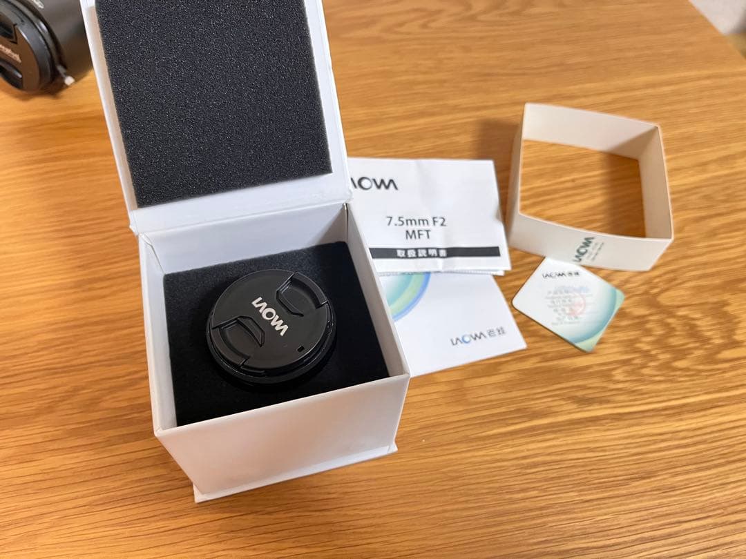 LAOWA 7.5mm F2 MFTレンズ