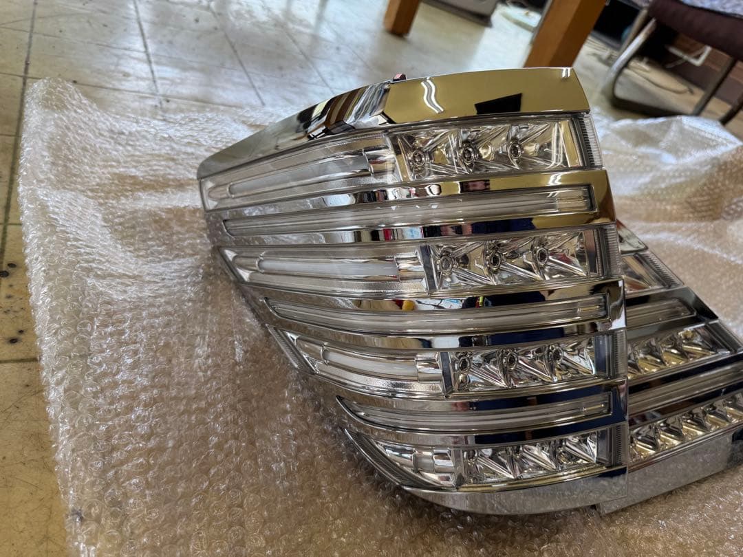 アルファー ヴァレンティ 20系 テールランプ ヴァレンティ