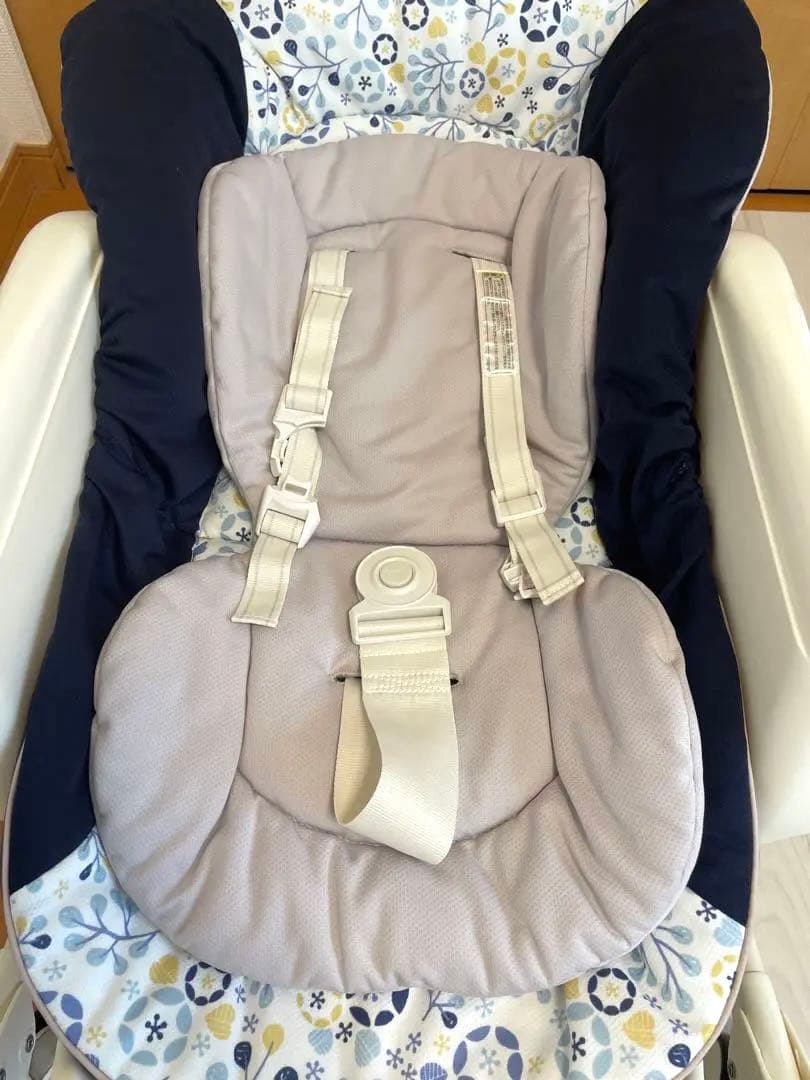 本日15時までまー【美品】Combi ベビーステーション 限定モデル