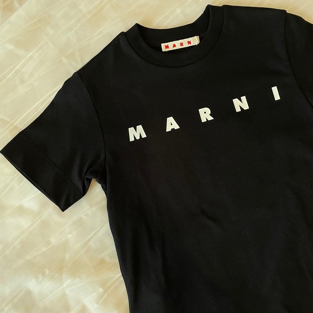 【新品未使用】MARNI ブラック Tシャツ ロゴプリント　サイズ4
