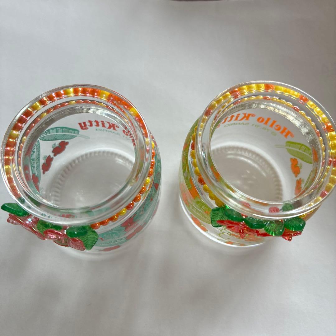 【希少　激レア】レトロ　南国キティちゃん　ガラスの小瓶　ミニボトル　2個セット