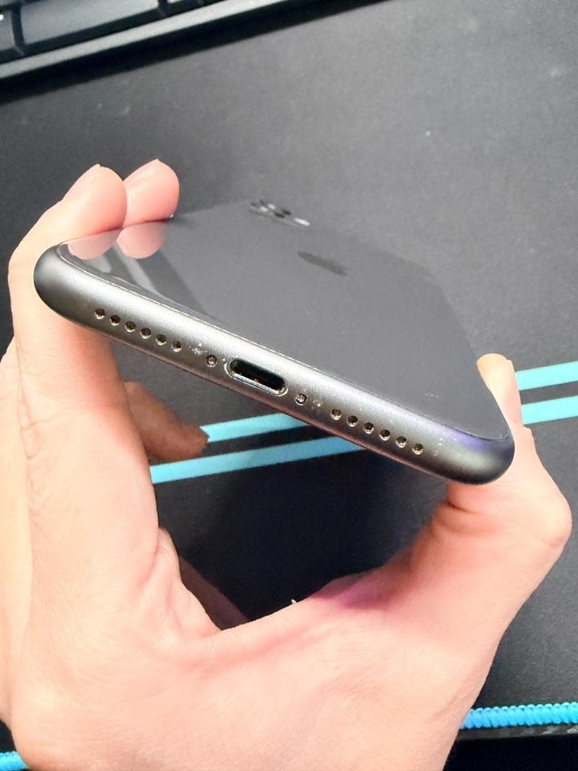 iphone11　64GB　ブラック