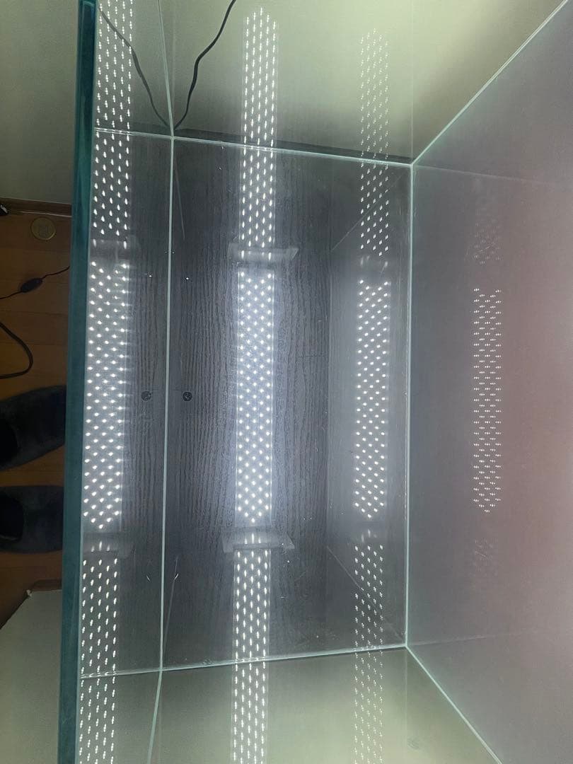 ※この商品は引き取り限定になります。 水槽、水槽台、LED照明付き、3点セット