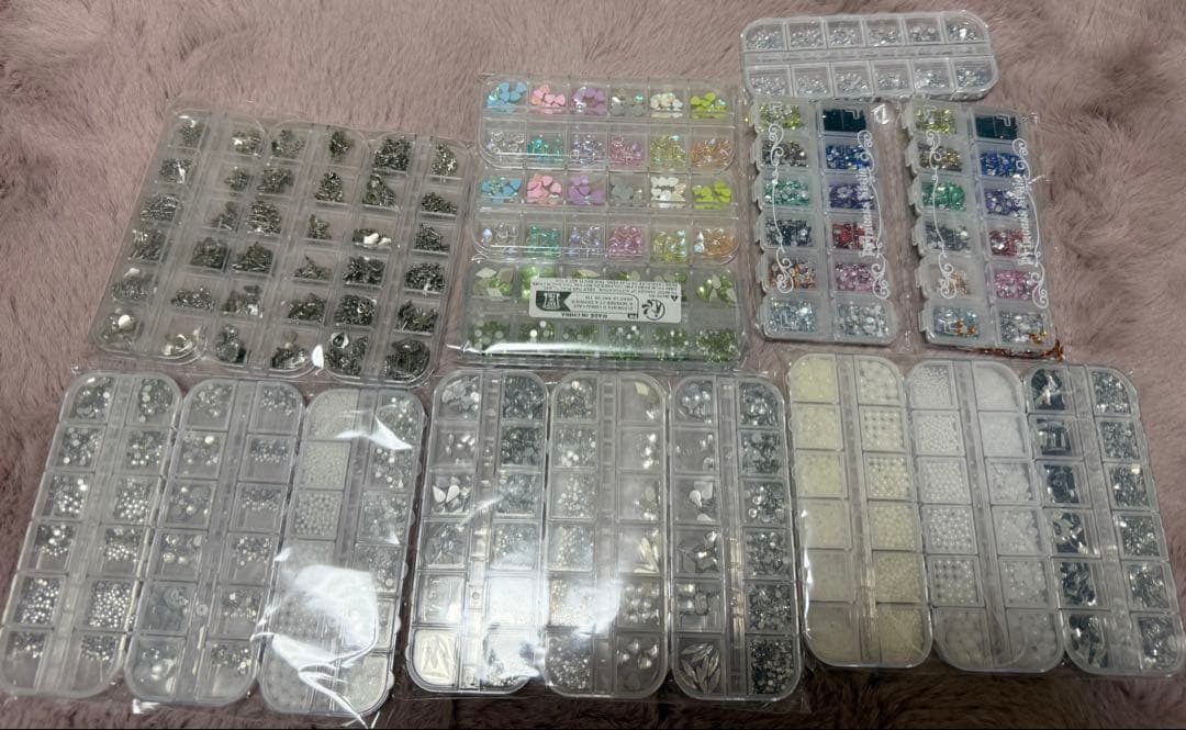 ネイルパーツ 大量 まとめ売り 150種以上