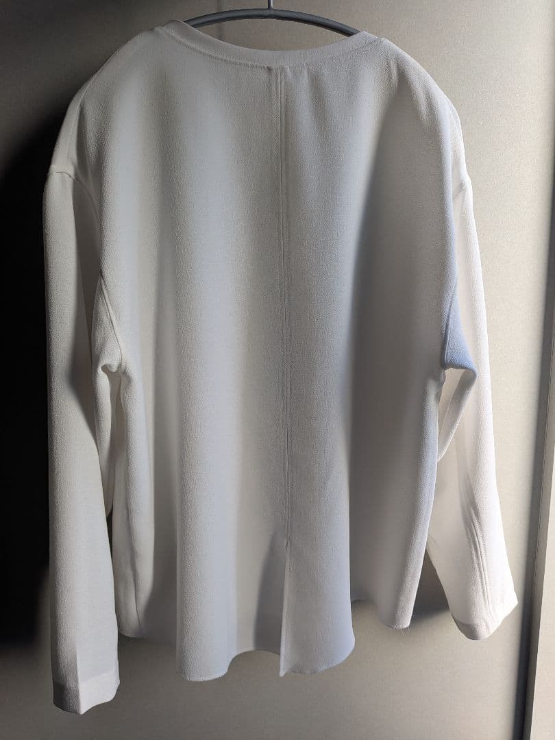 バックスリットブラウスTee ホワイト ガリャルダガランテ