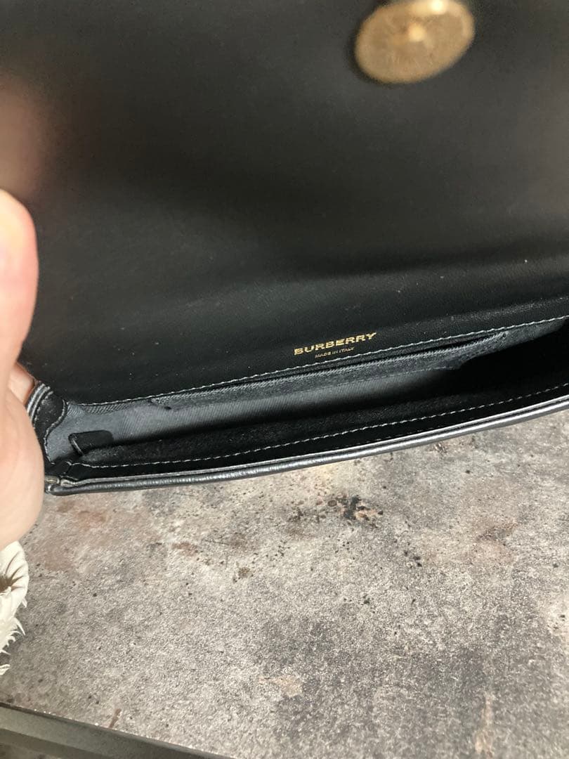 バーバリー Burberry ブラック キルティング ボディバッグ