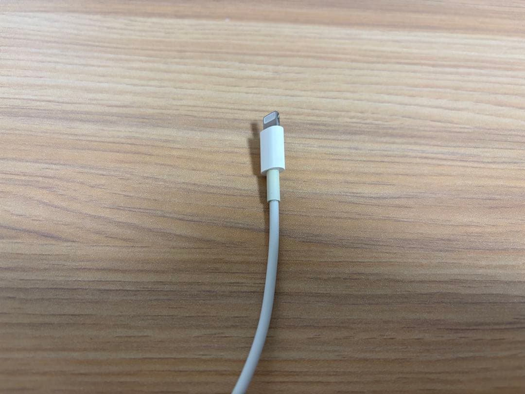 【美品】iPhone SE（第3世代）128GB スターライト SIMフリー