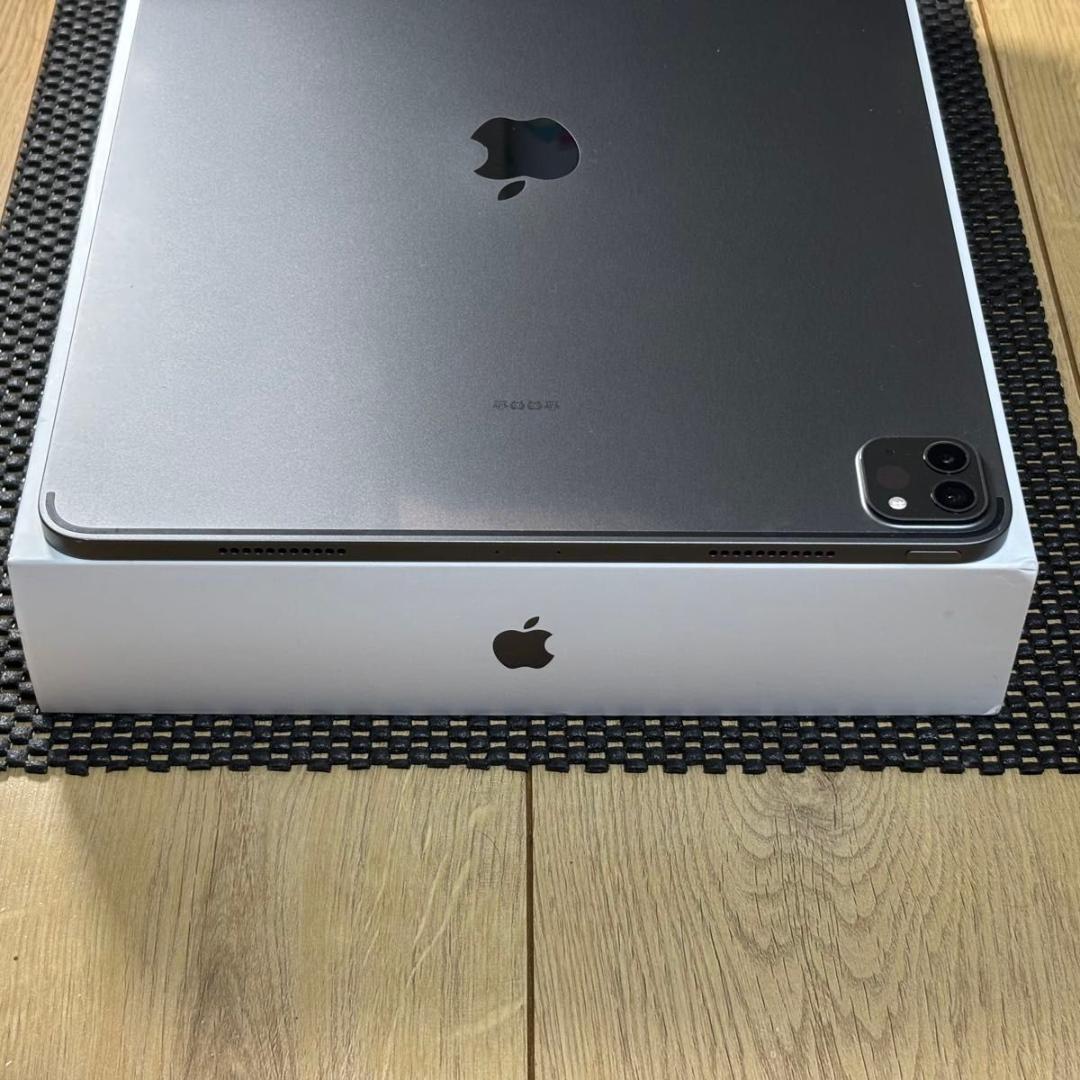 に*様 iPad Pro 12.9インチ Wi-Fiモデル 256GB 第5世代