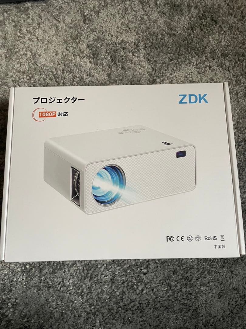 プレゼントに❤️小型プロジェクター 13000lm 4K HIFI 天井投影