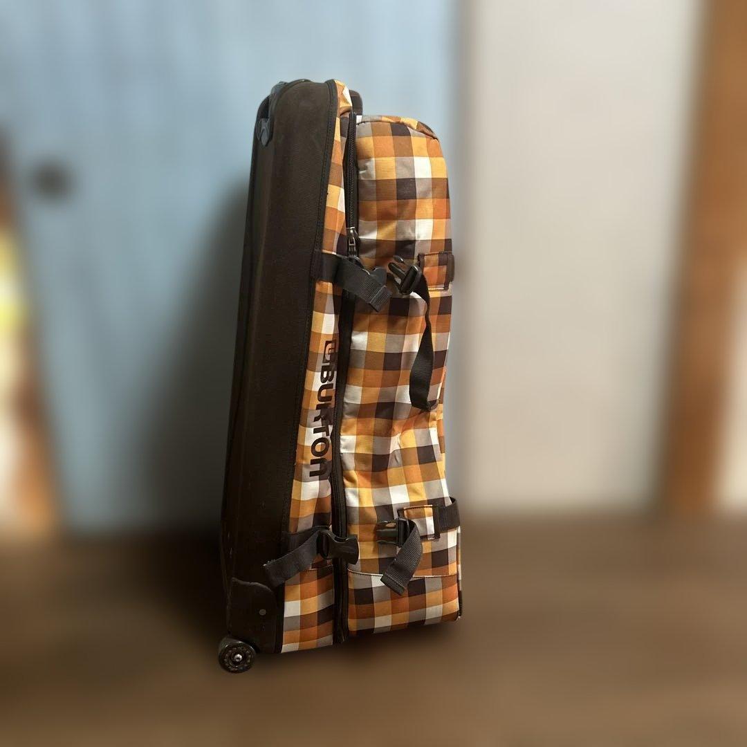 BURTON 大型キャリーバック　大容量　ソフトケース