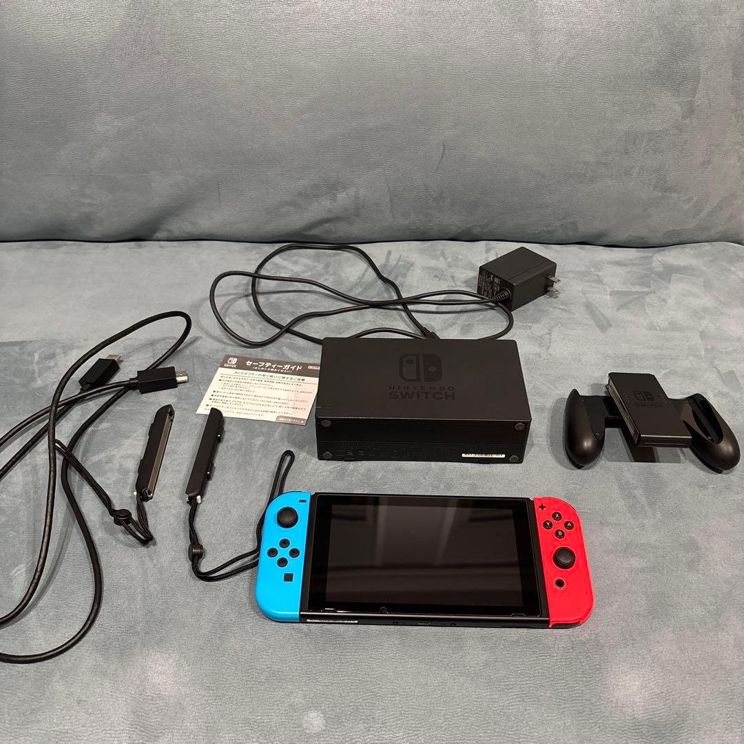 Nintendo Switch 本体　付属品完備　初期化済　動作確認済