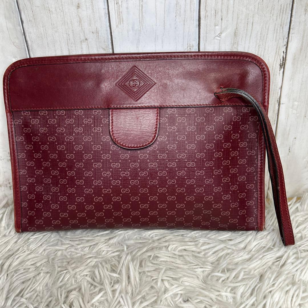 GUCCI セカンドバッグ　クラッチバッグ　レザー　ロゴ　GG 赤