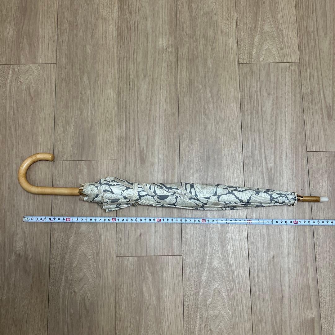 鹿児島睦　日傘