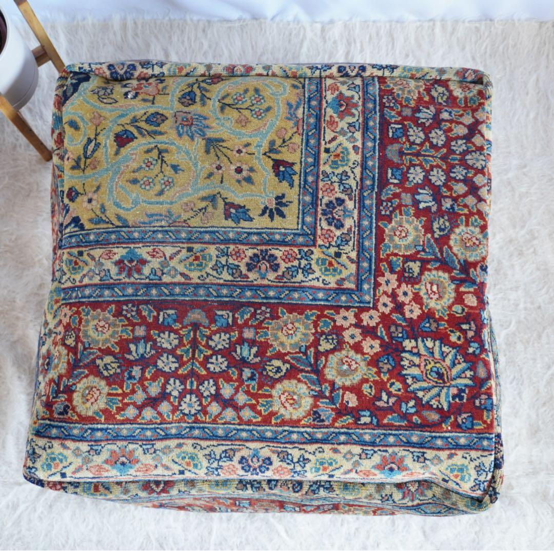 【チクワ】トルコ直輸入　オールドキリム　ヴィンテージラグ　プフ