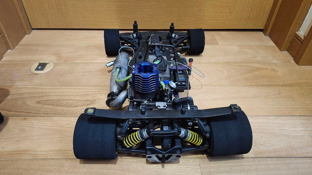 サーパント ベクター エンジンラジコンカー ハチイチ 中古 プロポ メカ付き