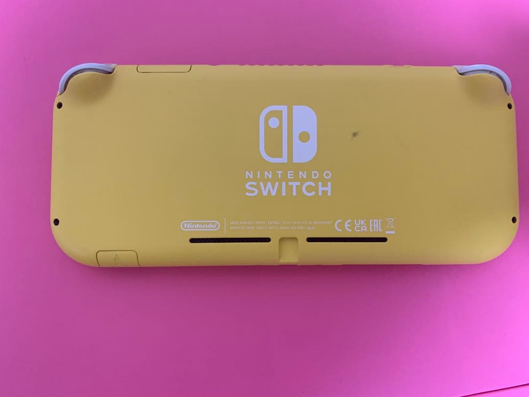 d*3様 動作品 Nintendo Switch Lite イエロー ゲームカー
