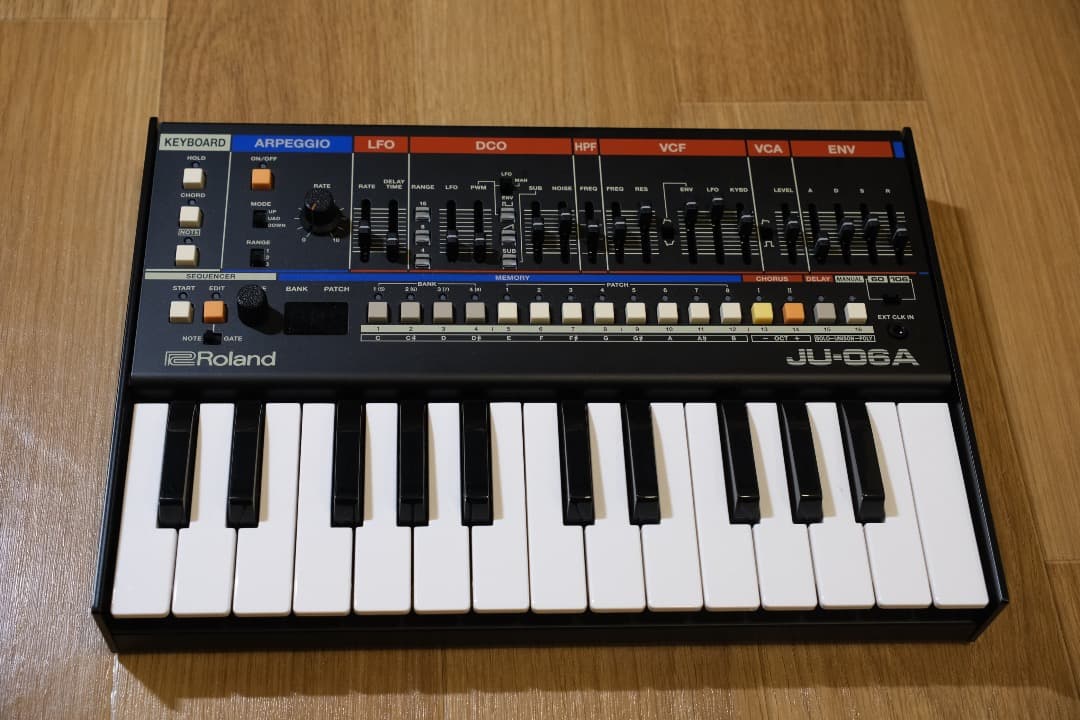 Roland Boutique JU-06A + K-25m（値下げ）