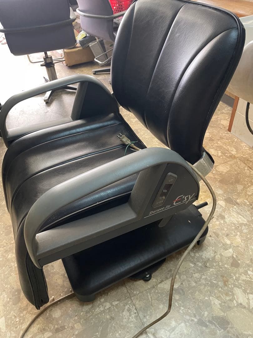 美容院用 電動シャンプーチェア 業務用 黒／リクライニング 動作確認済み