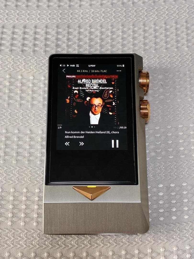 ポータブルプレーヤー Cayin N8