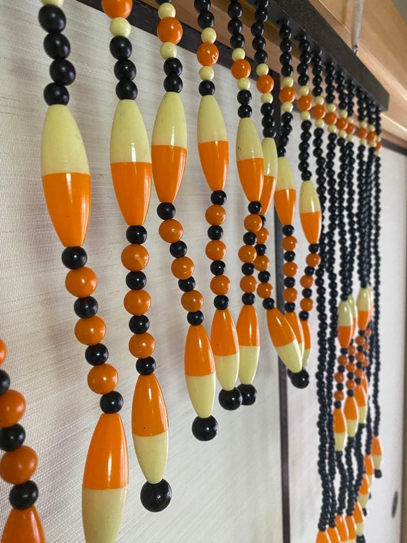 玉のれん　ジャラジャラ　玉すだれ　　昭和レトロポップ　ビンテージ　オレンジ