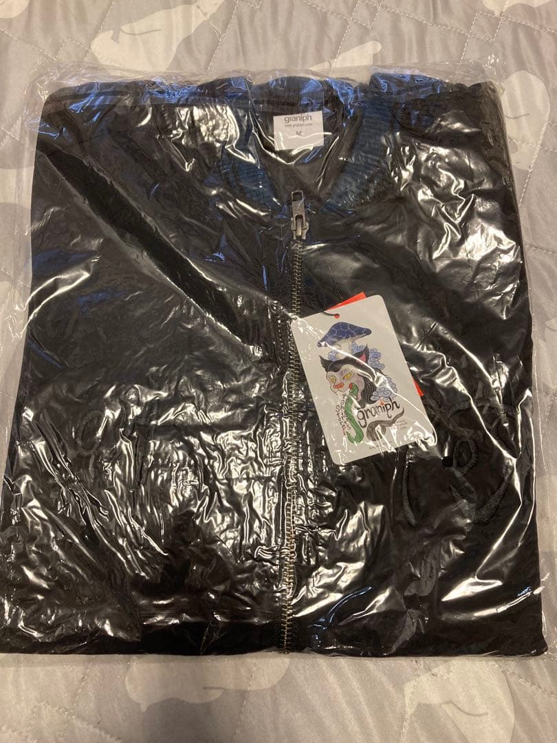 【新品未使用タグ付き】　グラニフ　石黒亜矢子　ブルゾン　スカジャン　阿吽　刺繍