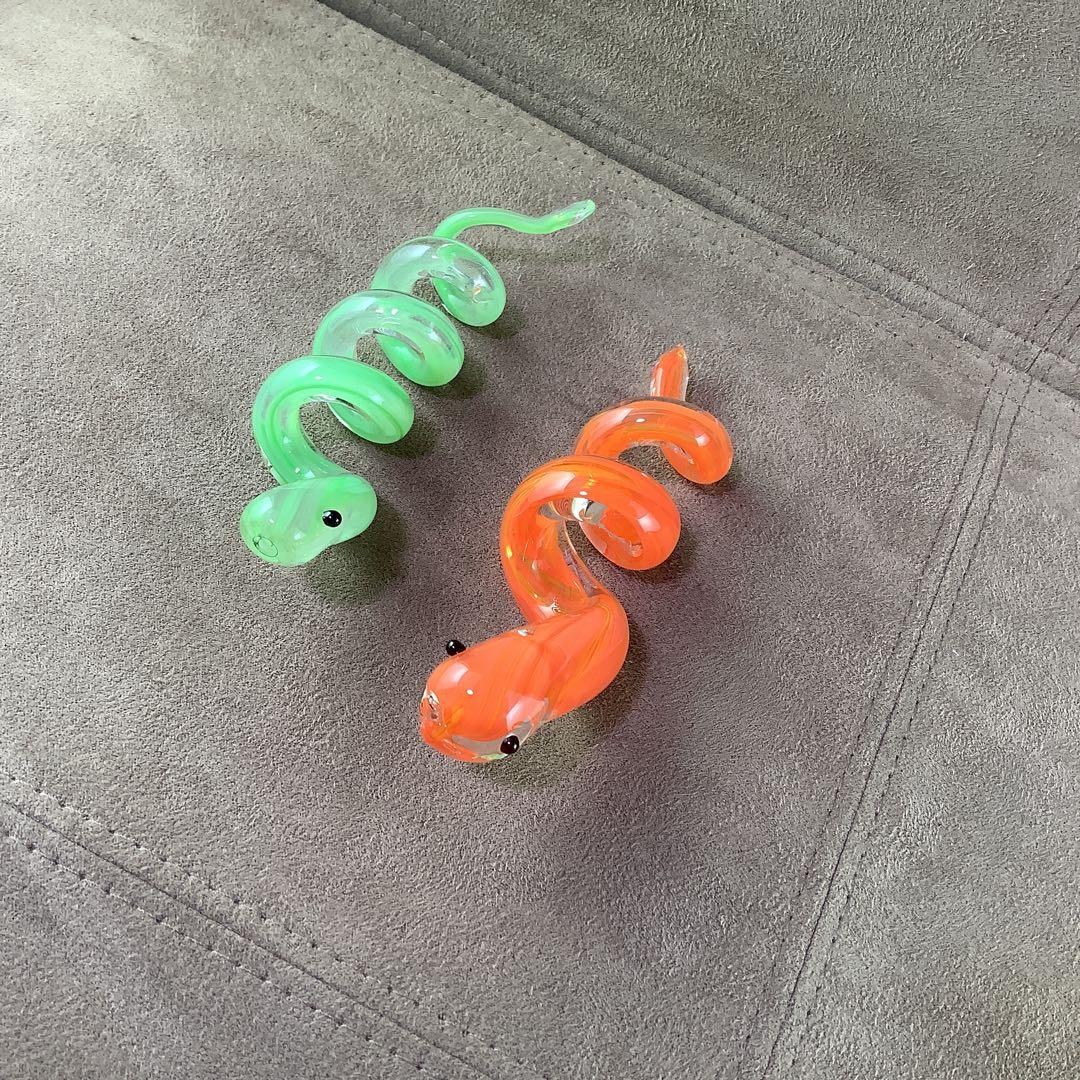 クルクルニョロっと可愛いガラスのヘビペア オブジェ 巳年 蛇