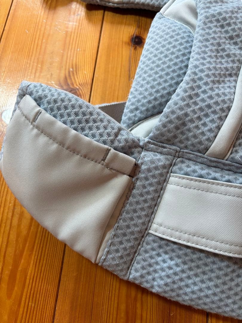 ergobaby エルゴ　オムニブリーズ　メッシュ抱っこ紐 水色