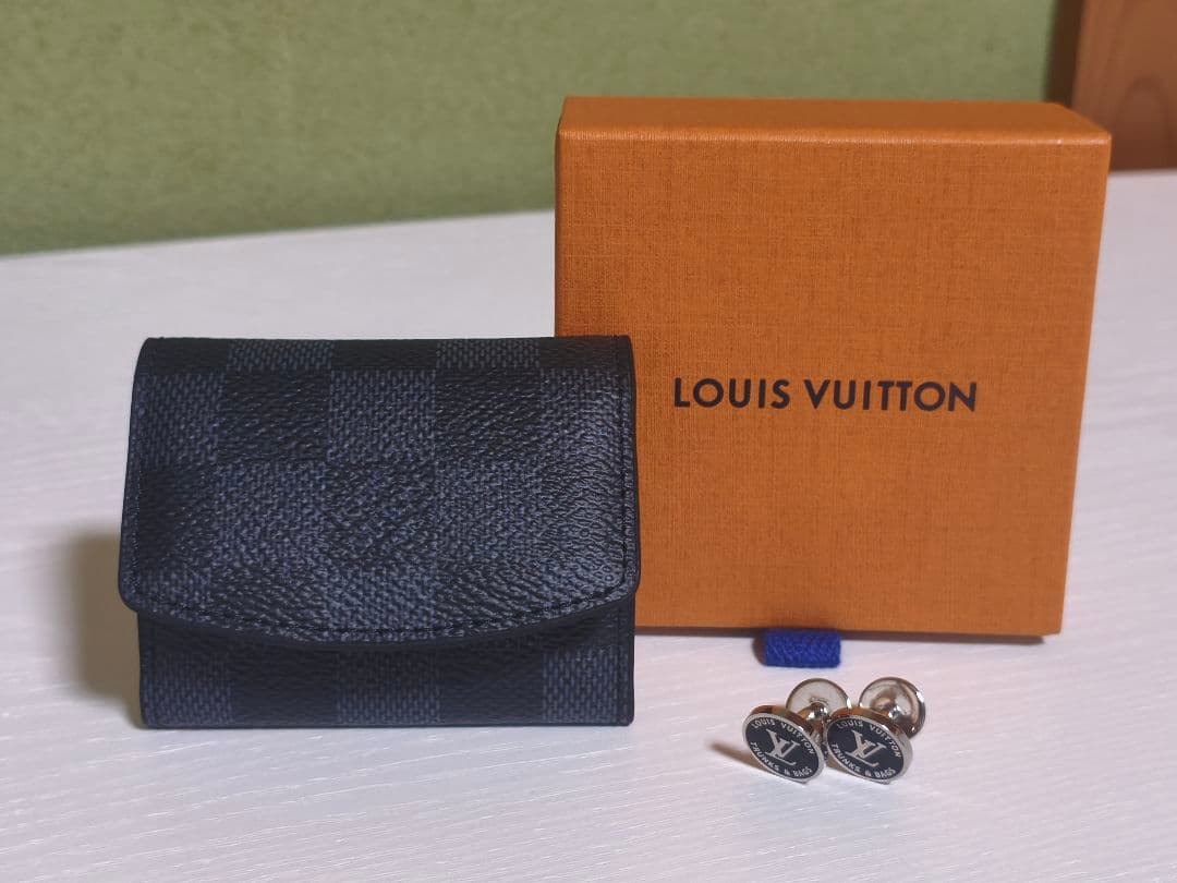 ルイヴィトン カフス LVアワード