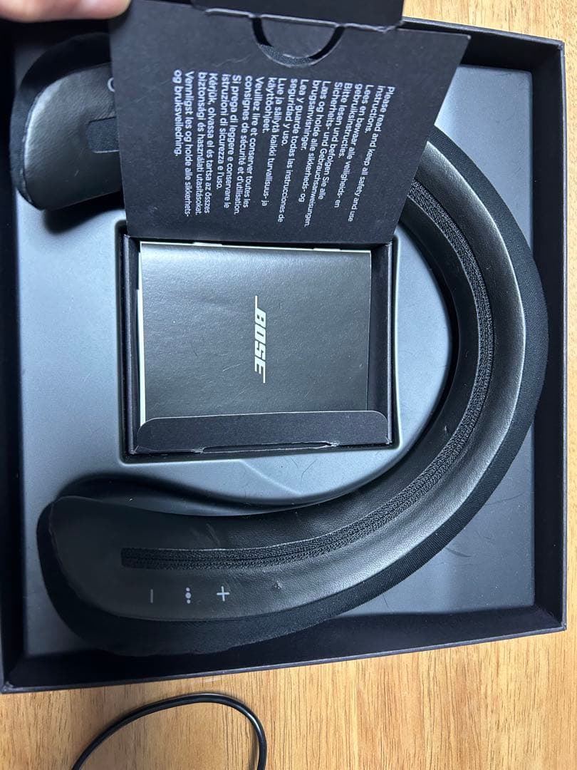 Bose SOUNDWEAR ネックスピーカー