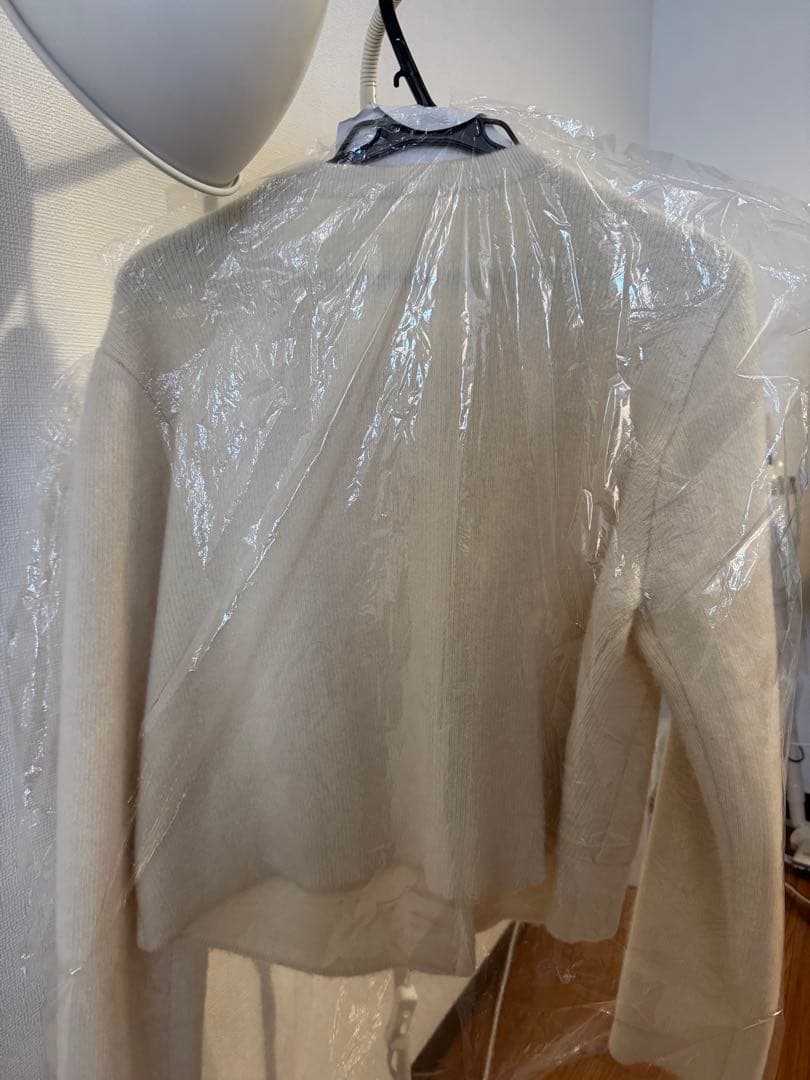 アニュアンス　カシミヤブレンドノーカラーニットジャケット