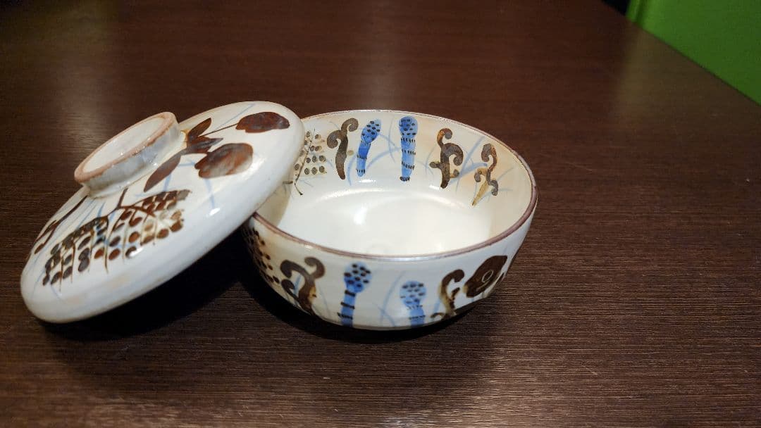 俊山　乾山写春草蓋向　12客