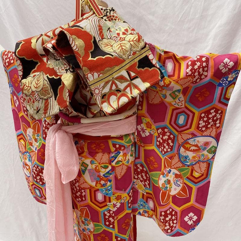 508ag49◎七五三 七歳 女児 アンティーク着物&丸帯 総柄 赤紫◎