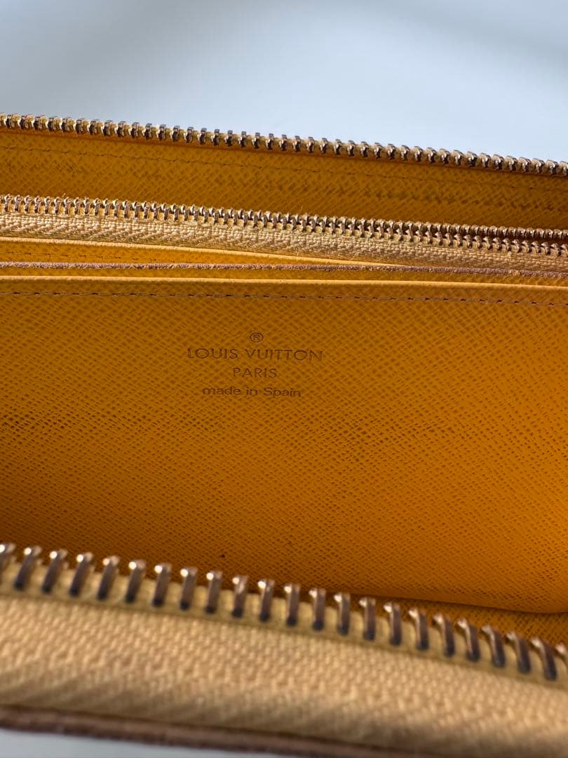 ルイヴィトン ジッピーウォレット ダミエアズール ラウンドファスナー