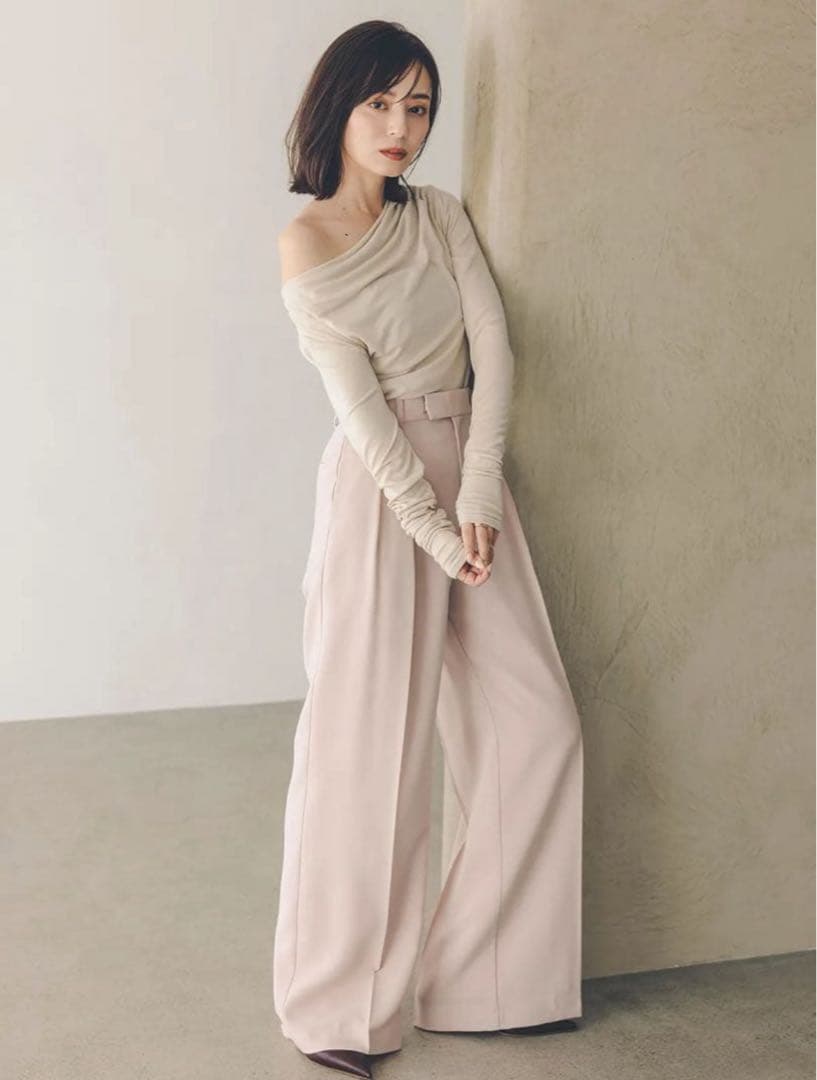 【anuans】ギャザードレープカットトップス