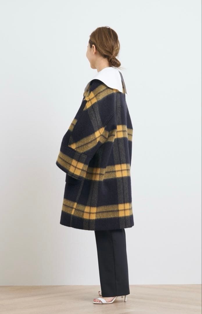 新品タグ付きyoriヨリ　シャギーチェックコート