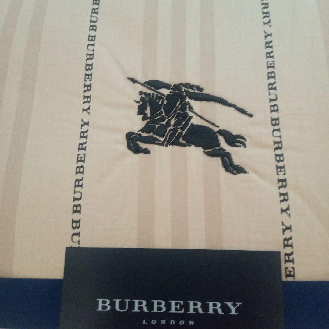 新品未使用　BURBERRY　ダウンケット　羽毛肌掛け布団　　ホースロゴ