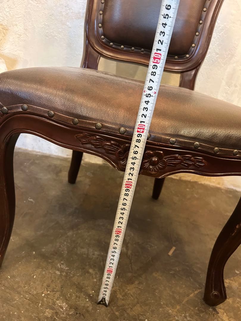 処分間近！アンティーク調 猫脚　チェア　ロココ調 彫刻 鋲 椅子ダイニングチェア