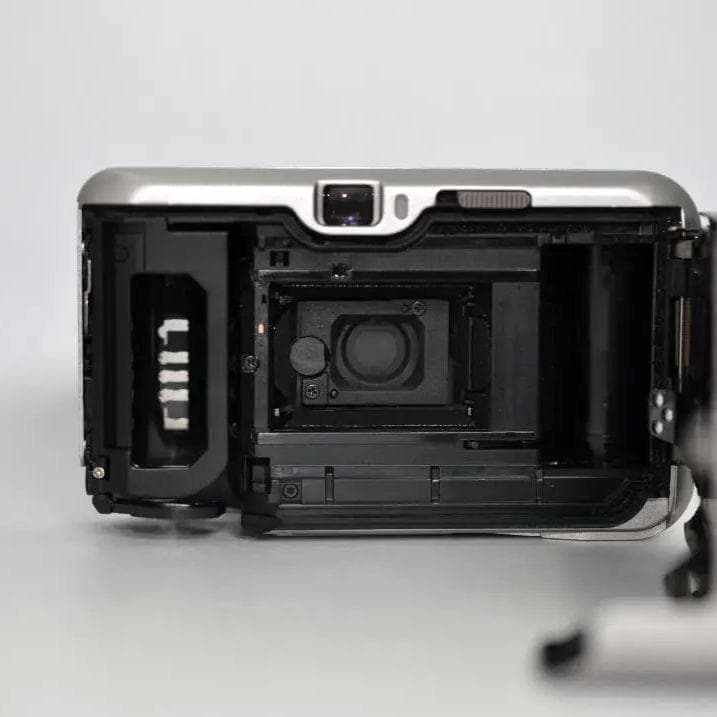 【動作ＯＫ、美品】FUJIFILM TIARA II CARDIA mini