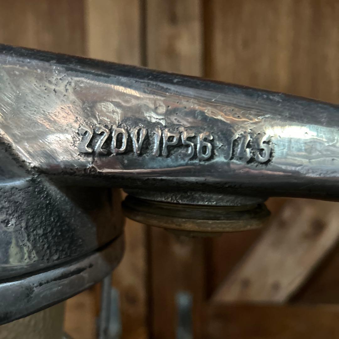 インダストリアル　ビンテージ　ランプ　1111